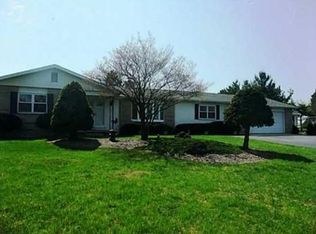 7181 Gay Rd, Grove City, OH 43123