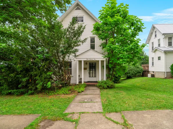 301 Metoxet St, Ridgway, PA 15853