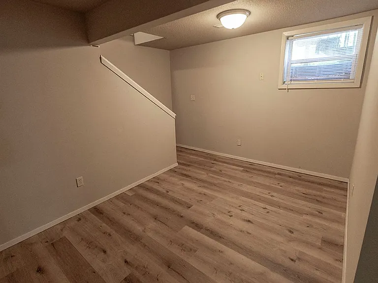 216 Wheaton Ct — Photo 18