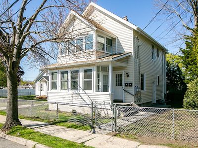 38 Thompson St, Kings Park, NY, 11754