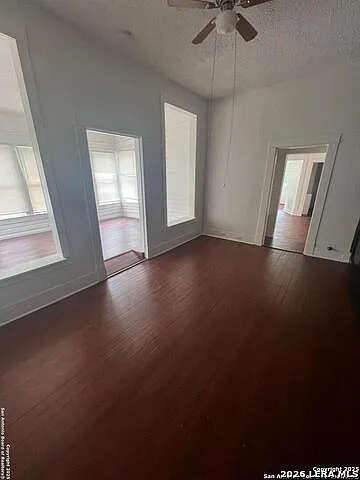 Building Photo - 420 W Magnolia Ave #3
