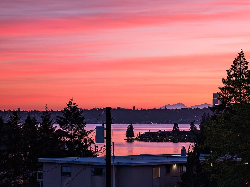 West facing for gorgeous sunsets