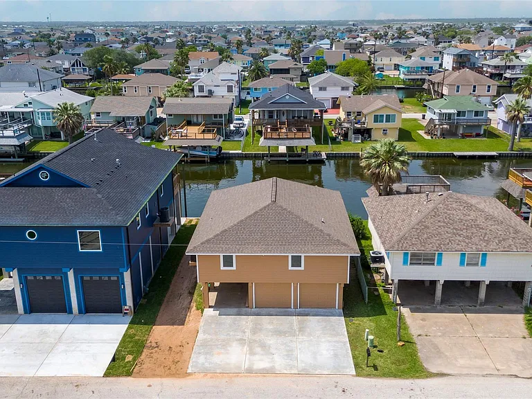 901 Bonita St — Photo 18