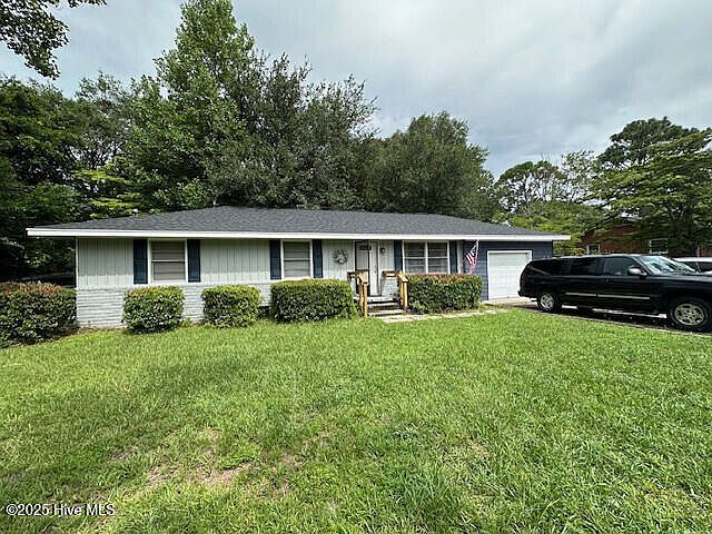 1st image of 915 Midland Drive