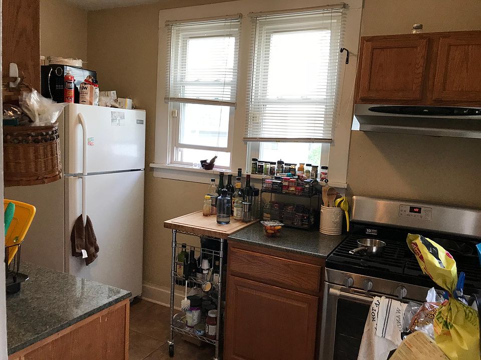 1st image of 2395 Findley Ave