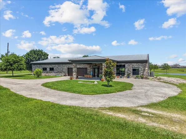 10210 Masters Rd, Manvel, TX 77578