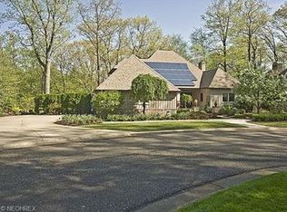 1800 Stonelake Dr, Beachwood, OH 44122