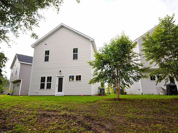 3rd image of 776 Cypress Village Pl