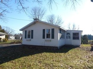 6 Lake Shore Dr N, Westford, MA 01886