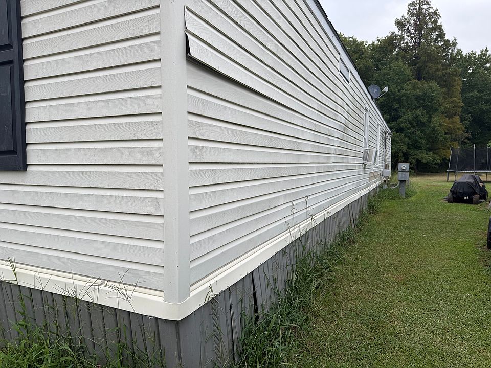 2nd image of 1284 Hawk Ave