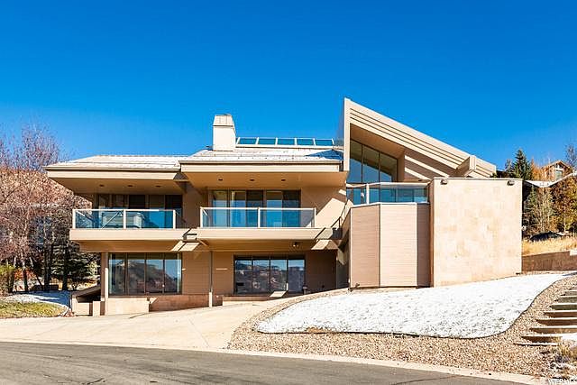 1st image of 2559 Lupine Ln
