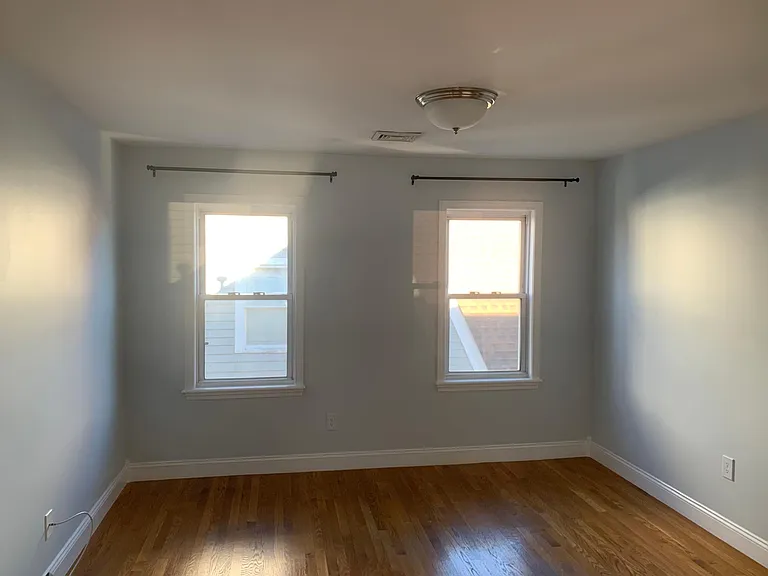 18 Pearson Ave #3 — Photo 11