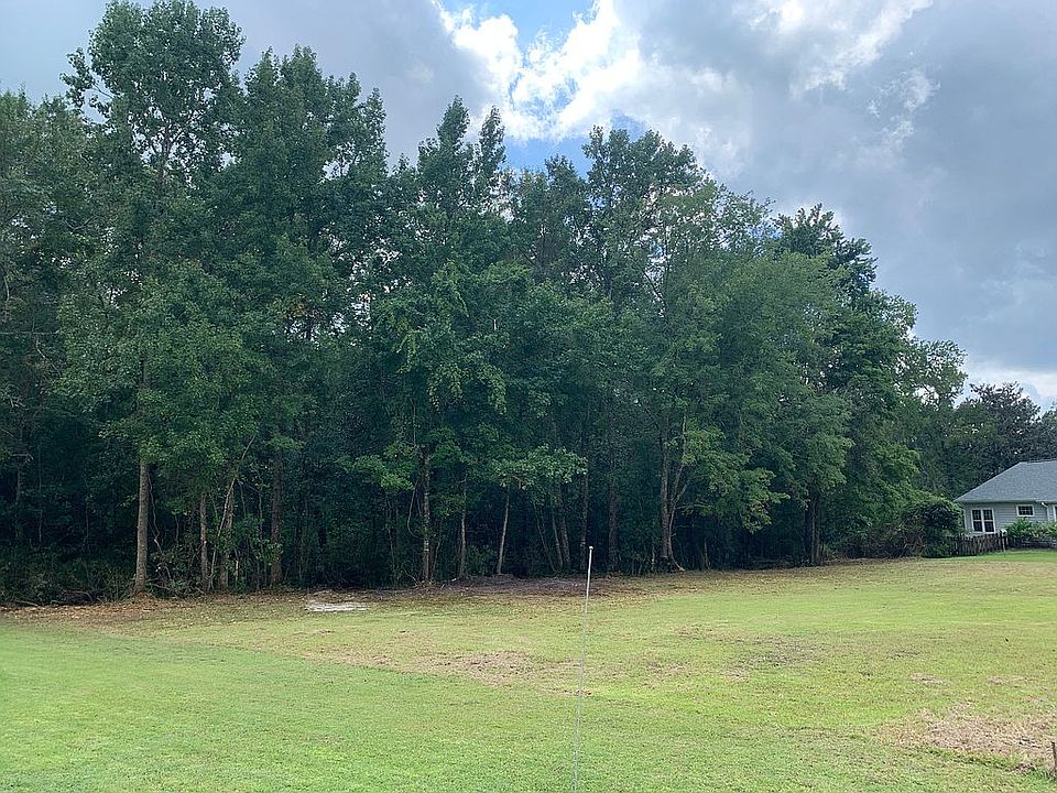 1st image of 20 Long Lake Dr