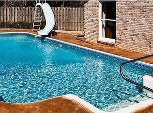 107 Colonial Gln, Jackson, MS 39211