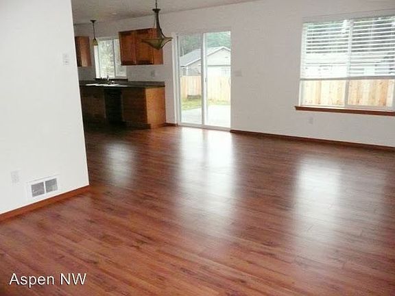 3rd image of 19517 25th Street Ct SW