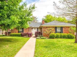 1402 Tradewind Ct, Grapevine, TX 76051