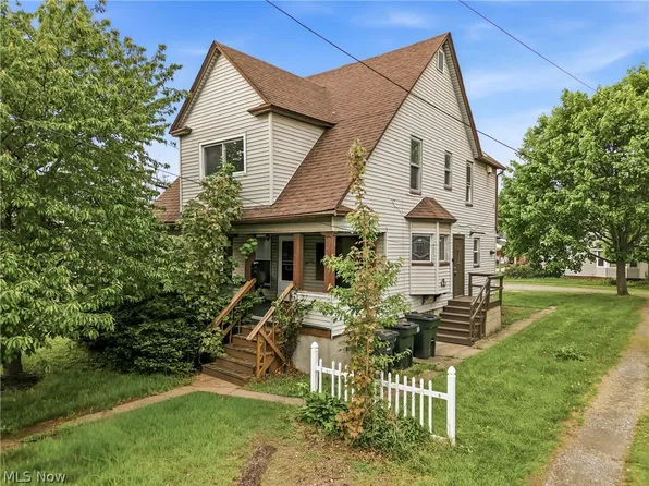 1103 High St NE, Warren, OH 44483