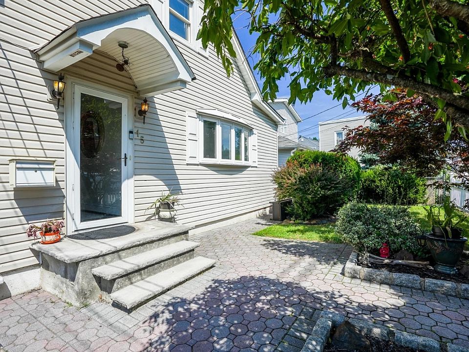 1st image of 13 Chestnut St