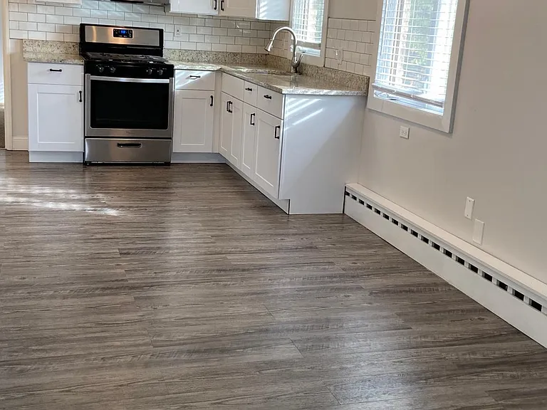 689 Lowry Ave NE #1A — Photo 7