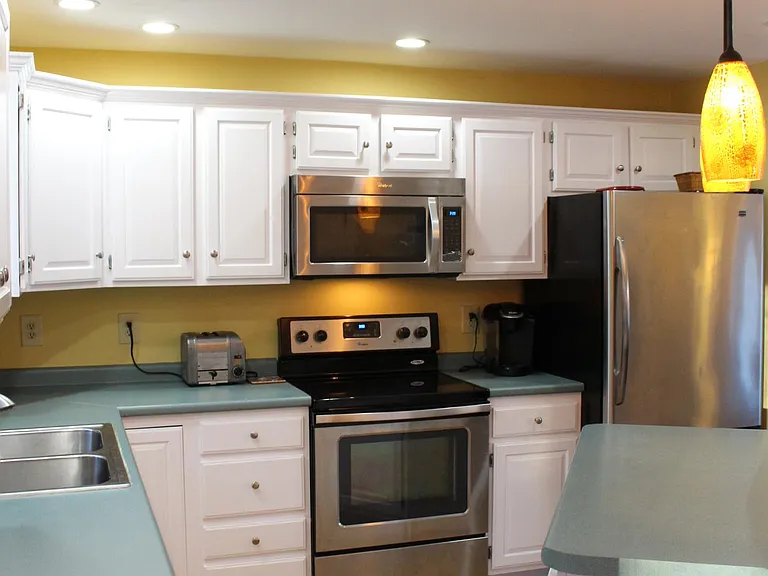 2196 Village Green Dr — Photo 11
