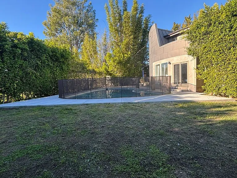 9625 Oak Pass Rd — Photo 26