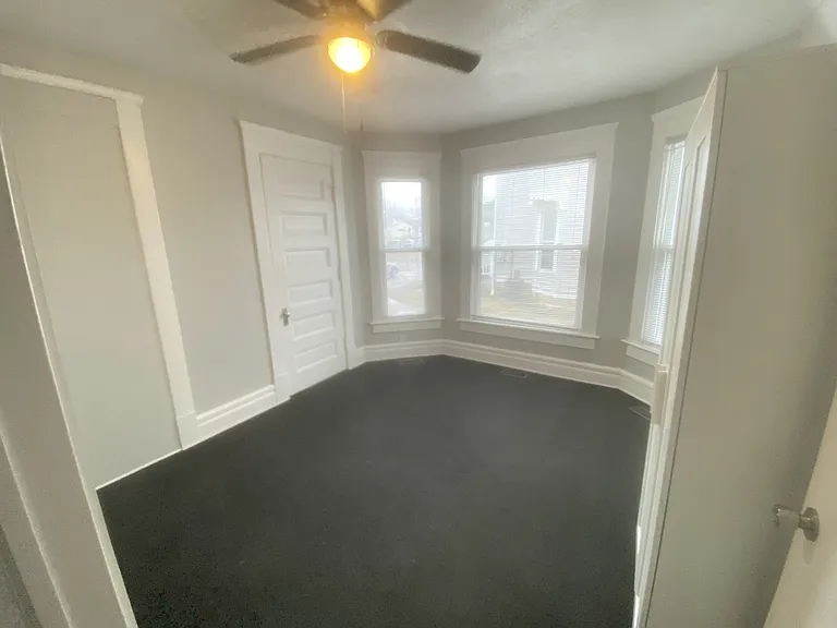 649 S Main St — Photo 6