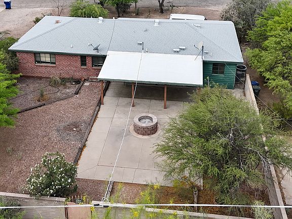 2nd image of 4401 E Cooper Cir