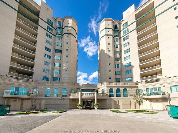 3rd image of 5055 Riverside Dr E #901