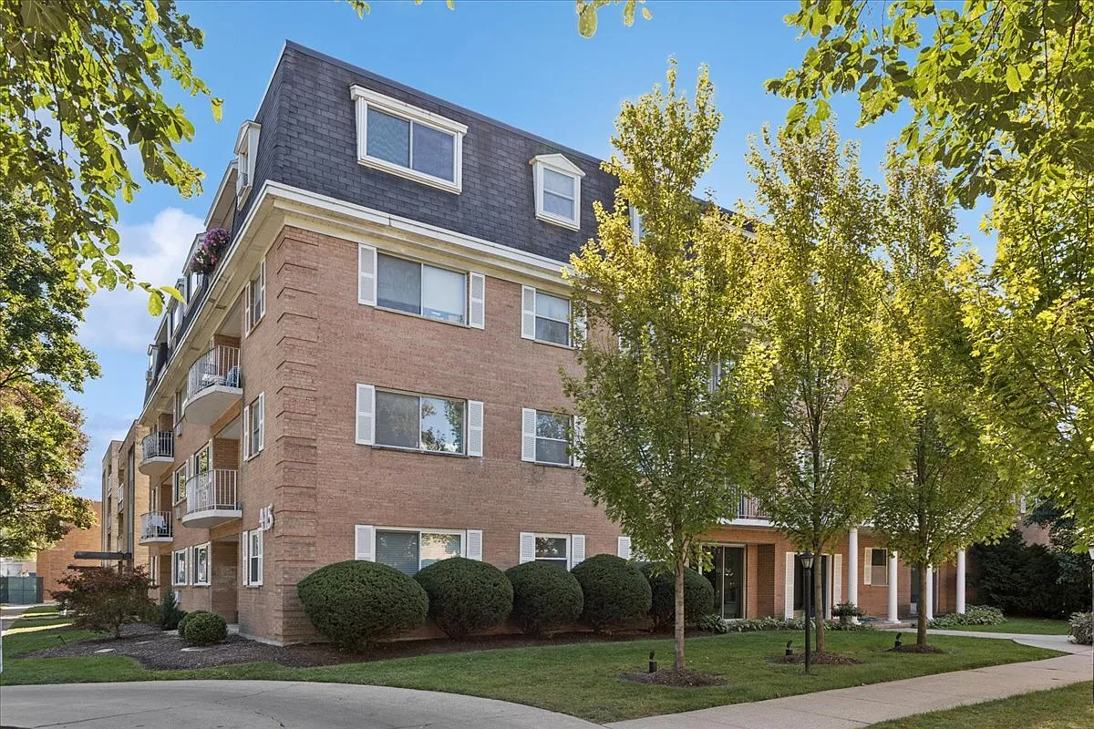 415 Wesley Ave APT 36 photo 1