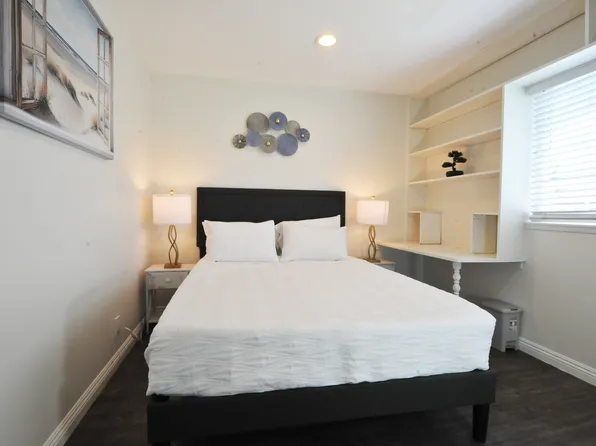 16772 Scotsdale Cir, Huntington Beach, CA 92647