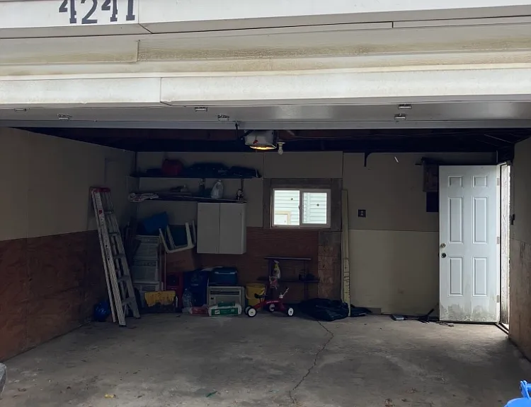 4241 N Albany Ave — Photo 10