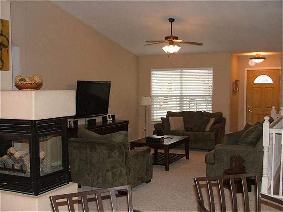 2nd image of 6811 Porthcawl Ct