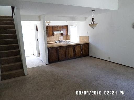 4th image of 2725 W Mission Ct