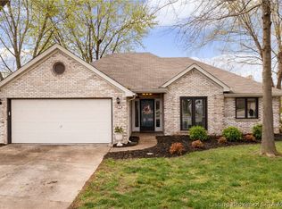 2101 Twinbrook Dr, Sellersburg, IN 47172
