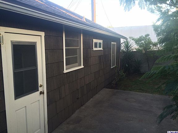 3rd image of 1365 N Grand Oaks Ave