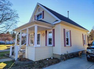 822 S Lyon St, Owosso, MI 48867