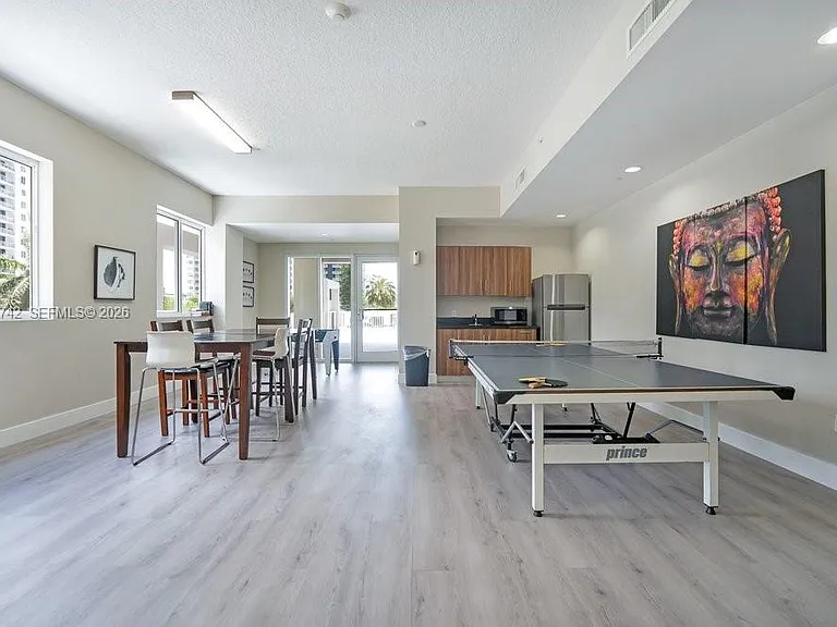 601 NE 23rd St #1406 — Photo 22