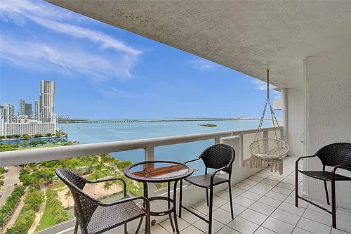 1717 N Bayshore Dr #A-2440 Photo 1 1717 N Bayshore Dr #A-2440 Photo 1
