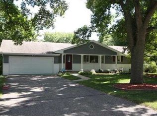 14633 Beacon Cir, Minnetonka, MN 55345