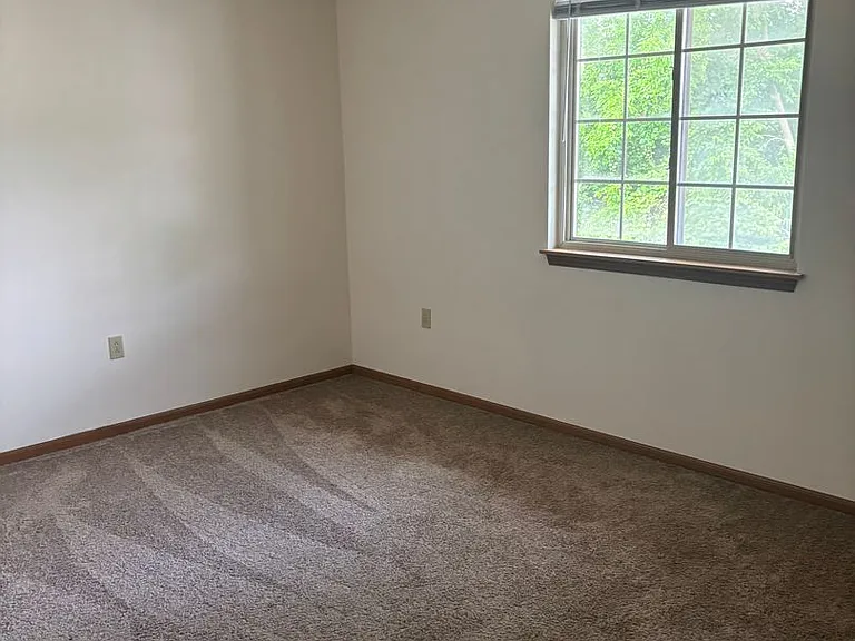 213 Larabee St #1-7 — Photo 6
