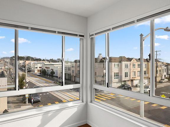2nd image of 3100 Taraval St #3