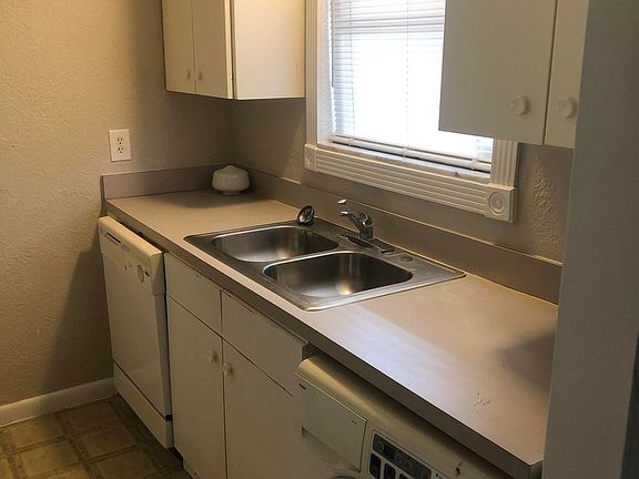 3rd image of 4836 Atlantic Blvd Unit 106