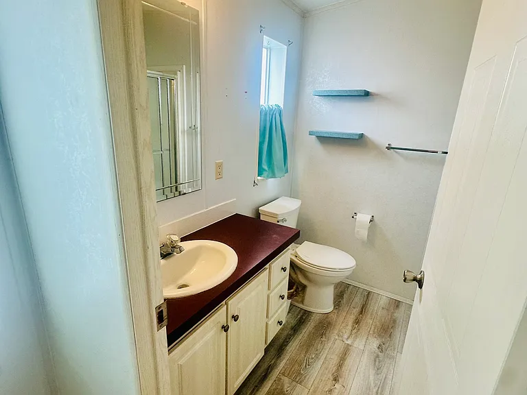 2305 Bay Dr — Photo 11