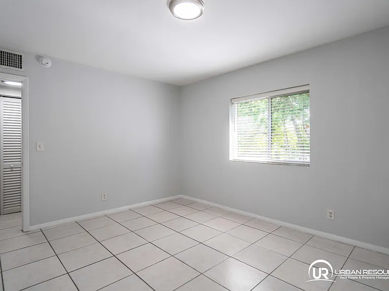 666 NE 80th St #8 — Photo 11
