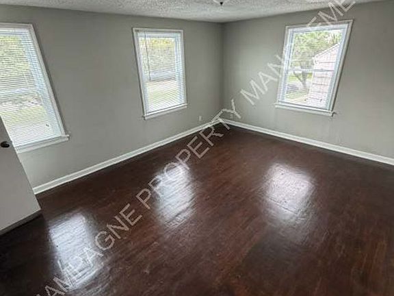 4th image of 5411-5413 E Swope Pkwy #5411