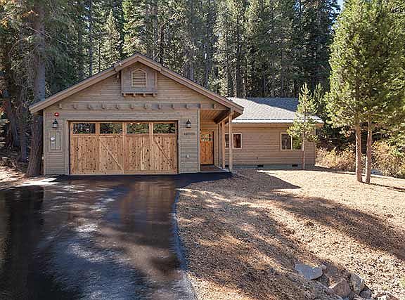 3rd image of 16705 Northwoods Blvd