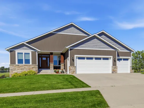 515 21st Pl NE, Kasson, MN 55944