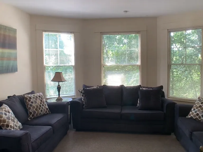 102 Highland Pl #2 — Photo 2