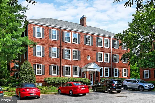 3043 S Columbus St #C1 Photo 1