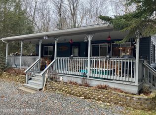 100 Tamarack Ter, Albrightsville, PA 18210